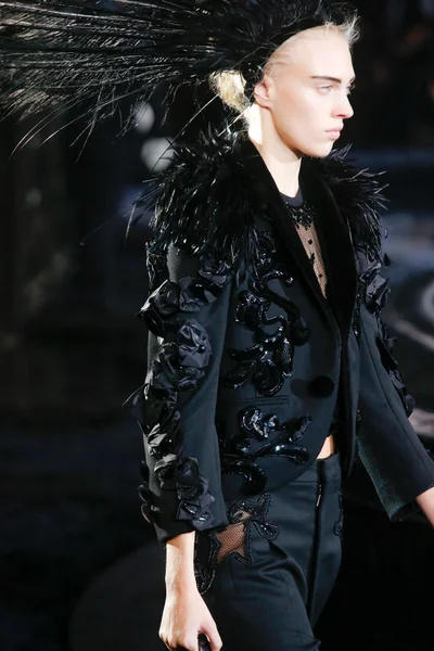 Look 117